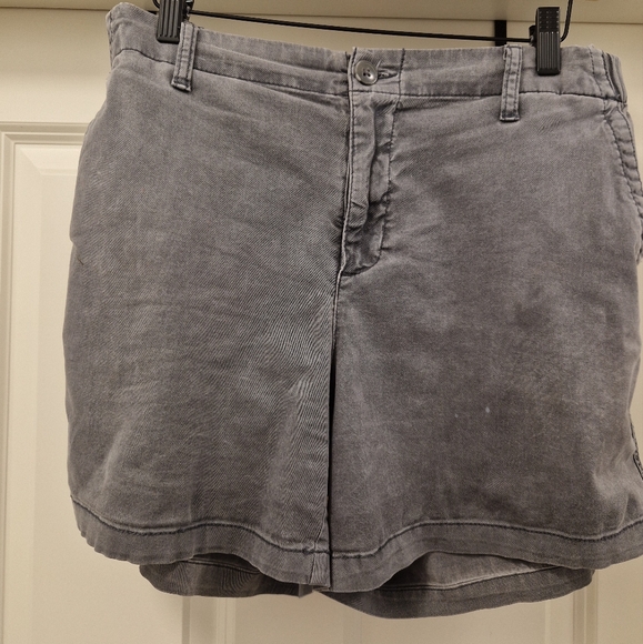Cute old navy shorts - Picture 1 of 4